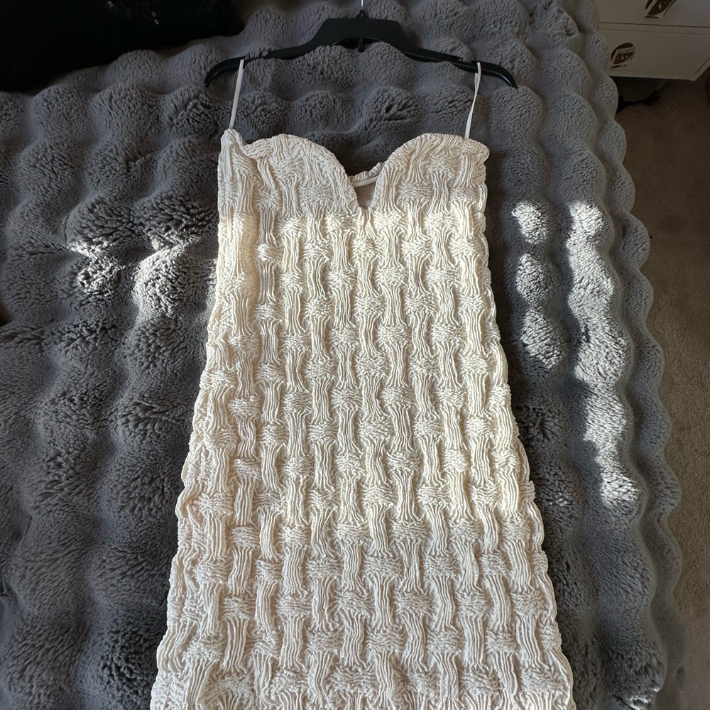 Elegant Cream Textured Women's Dress